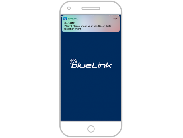 Snímek obrazovky s oznámením aplikace Hyundai Bluelink na iPhonu: upozornění na aktivovaný alarm